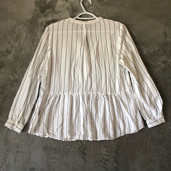 Bailey & Chloe Women Blouse Size M Stripes V Neck Roll tab Sleeve Flowy Summer - Picture 7 of 15